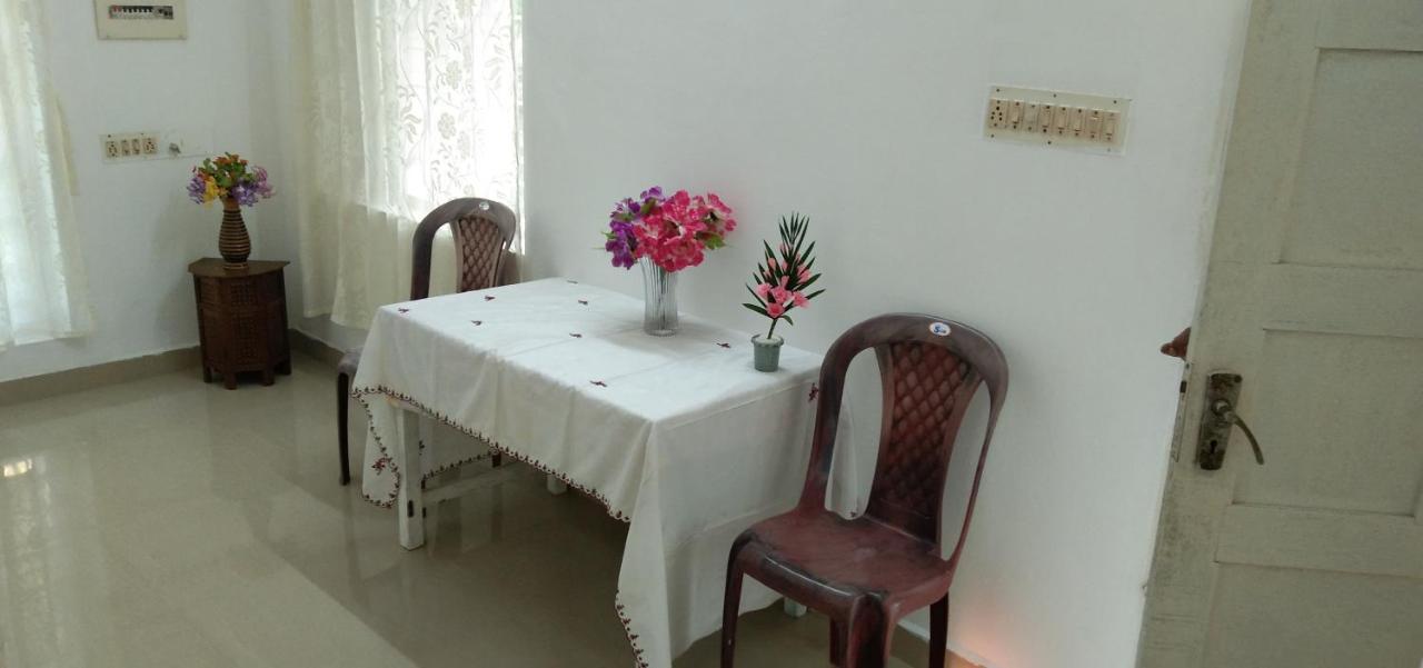 Jestine Homestay Kochi Exterior photo